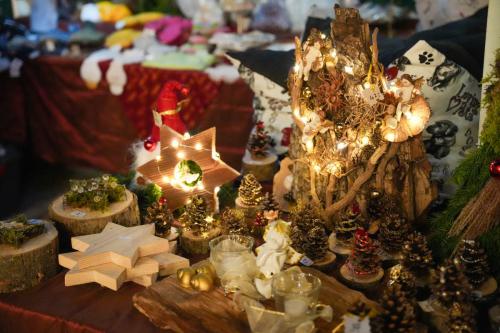 Weihnachtsmarkt Huegel 2023-6