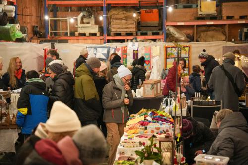 Weihnachtsmarkt Huegel 2023-7